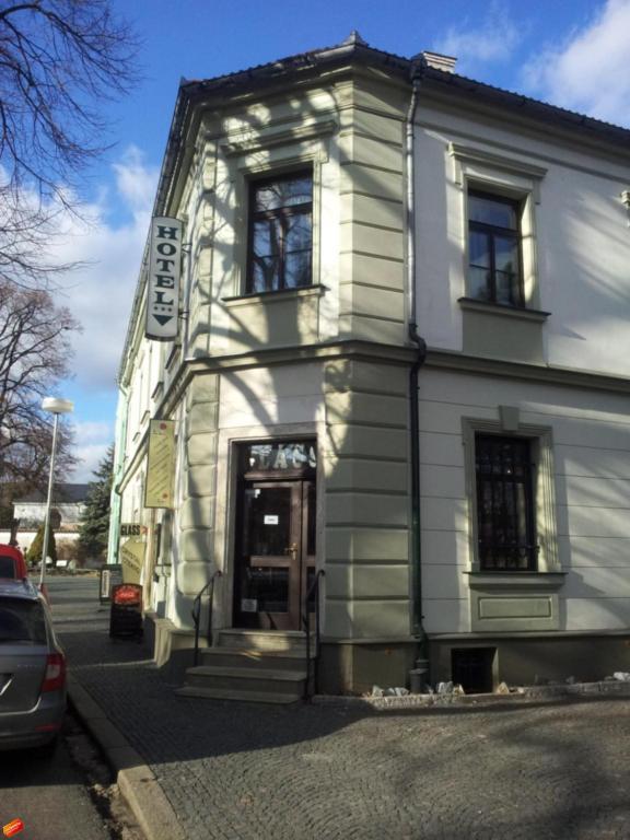 Hotel U Ruze Kutna Hora Bagian luar foto